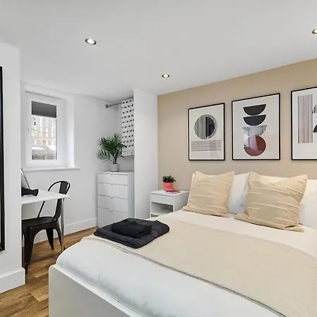 Homely Hotel-style In Apartment *