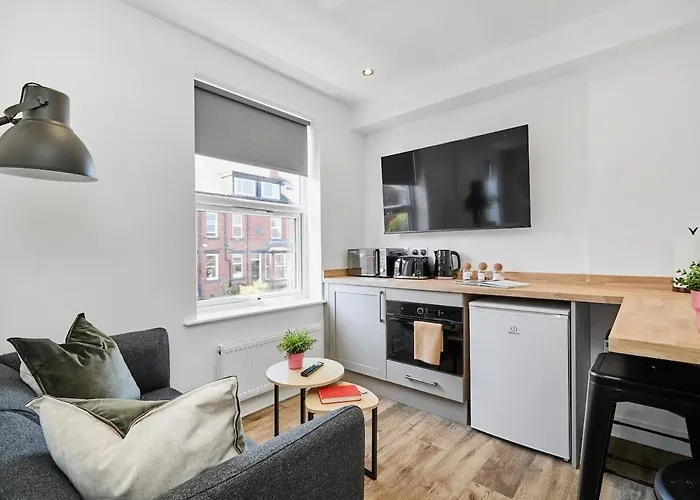 Homely Hotel-style In * Leeds (West Yorkshire)