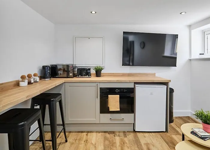 Homely Hotel-style In Apartment Leeds (West Yorkshire)